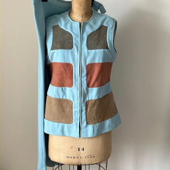 Vintage 1970’s Suede Leisure Set - Picture 4 of 15